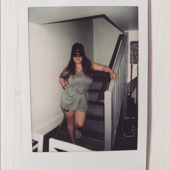 Meet your Posher, Nicole - Picture 1 of 1